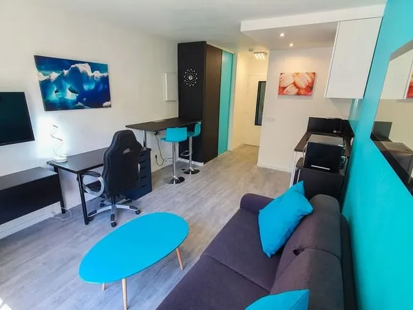 Studio 1 pièce 21 m²