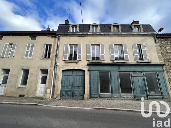Maison avec appartements 4 pièces 233 m²
