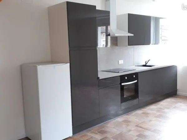A louer bel appartement Void Vacon