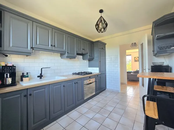 Appartement 4 pièces 77 m²