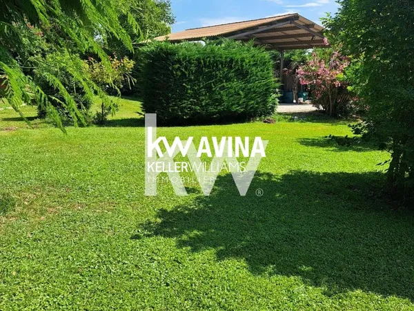 Terrain 864 m²