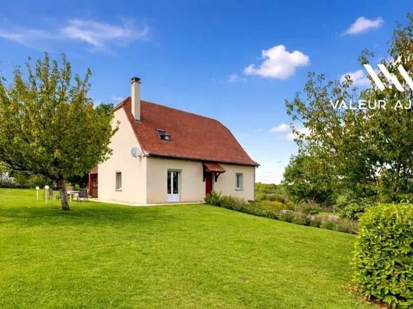 Maison familiale avec vue dominante et grand terrain - Un cadr