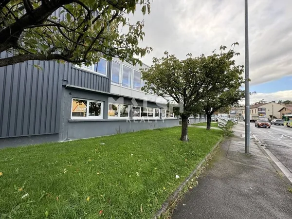 Bureaux 91 m²