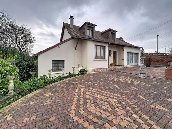 Maison 6 pièces 212 m²