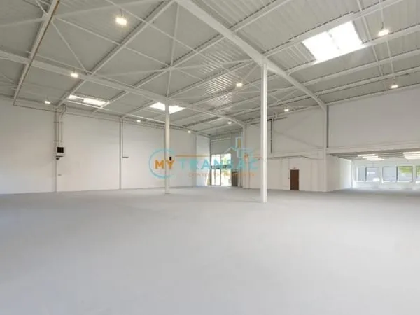 Blanc-Mesnil A LOUER Entrepôt de 867m²