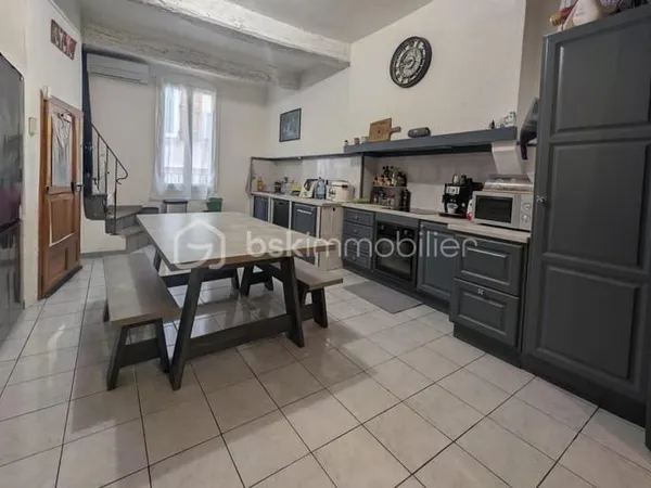 A VENDRE MAISON DE VILLAGE POUZOLS 34230