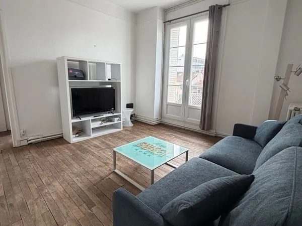 Appartement T2 centre ville de Limoges, rénové, spacieux avec cuisine équipée avec lave vaisselle, p