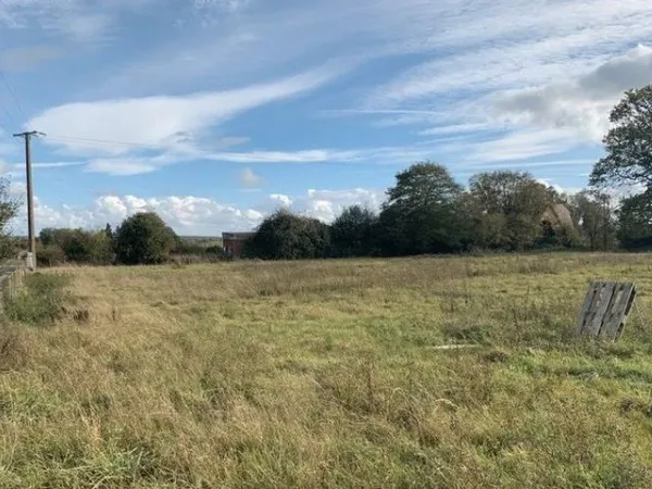 Terrain 551 m²