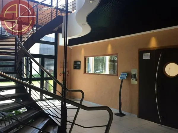 Bureau et espace de travail Location Labège  311m² 4381€