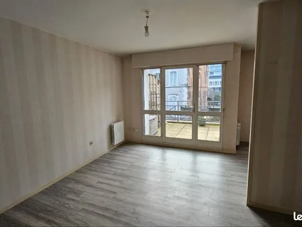 Appartement résidence seniors Rennes (place des lices)