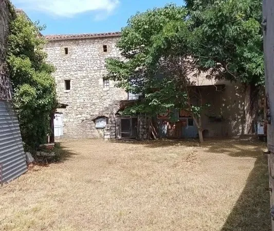 Local d’activité et entrepôt Vente La Cadière-et-Cambo  254m² 220000€