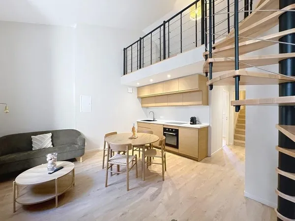 Avignon - intra-muros - duplex rénové de 45m²