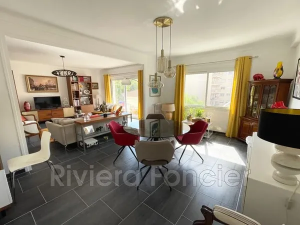 Appartement 3 pièces 107 m²