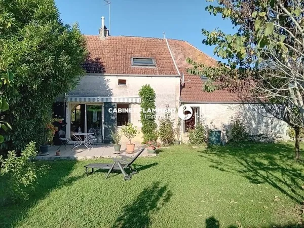 MAISON AVEC JARDIN ET DEPENDANCE