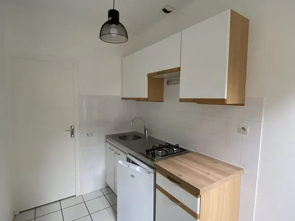 Studio 1 pièce 28 m²