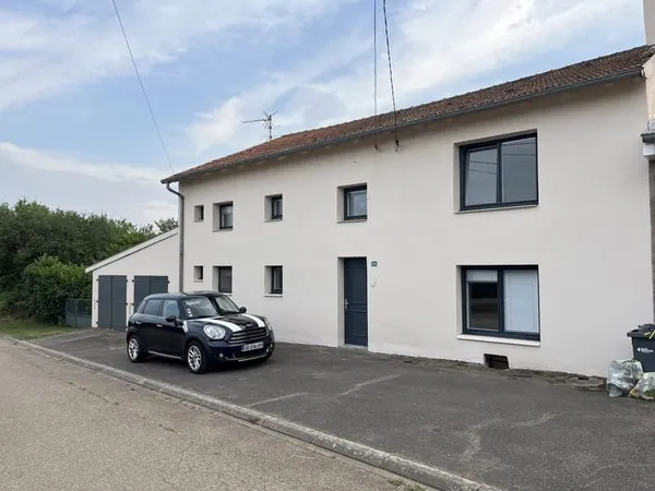 Maison 6 pièces 198 m2 Terrain 900 m2 avec piscine