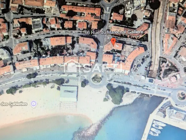 NOUVEAUTE, appartement situé à 50 m du bord de mer et de la promenade des Bains, loggia, grenier