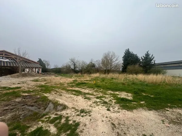 Terrain a bâtir viabilisé