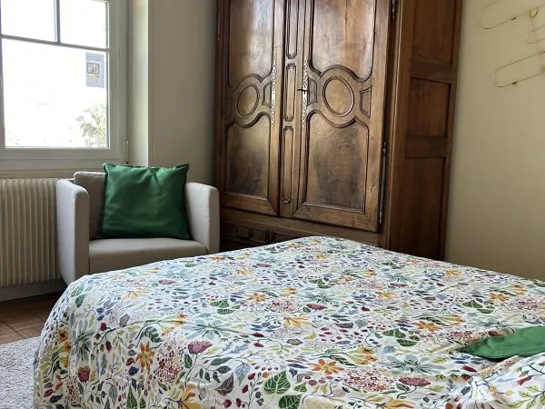Loue chambre meublée 20m² + cuisine 17m² dans maison