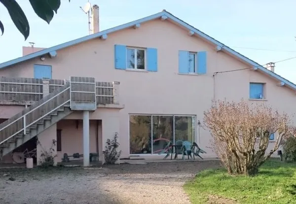 Grande maison meublée, la campagne à 4km de Tonneins (47)