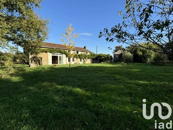 Maison 6 pièces 240 m²