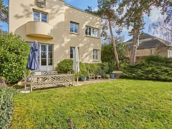 Maison 7 pièces 182 m²