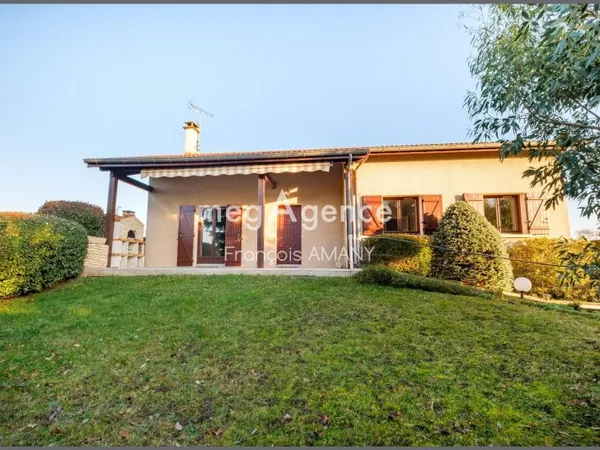 Maison 150 m2 avec sous-sol complet au calme