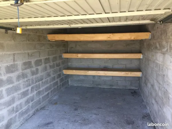 Vends garage tomblaine ensanges
