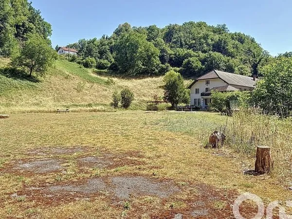 Maison 18 pièces 1068 m²