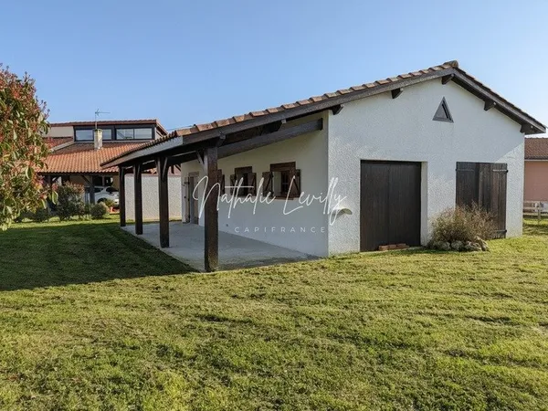 Grange de 77 m² à fort potentiel sur terrain de 1 135 m² avec piscine - Lavernose-Lacasse