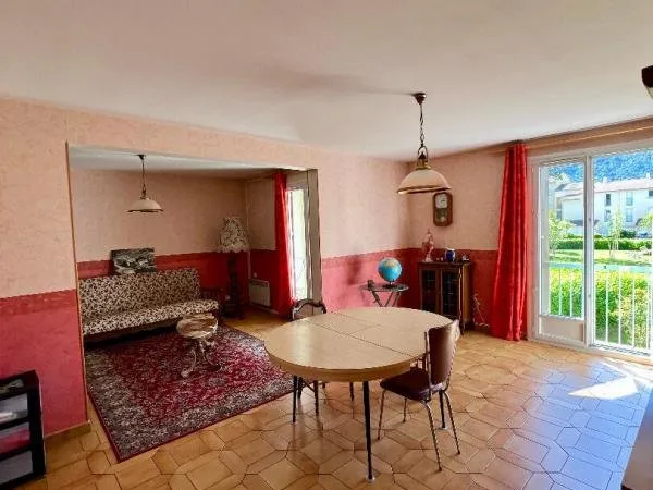 Appartement Guilherand Granges 5 pièce(s) 93 m2, garage, cave