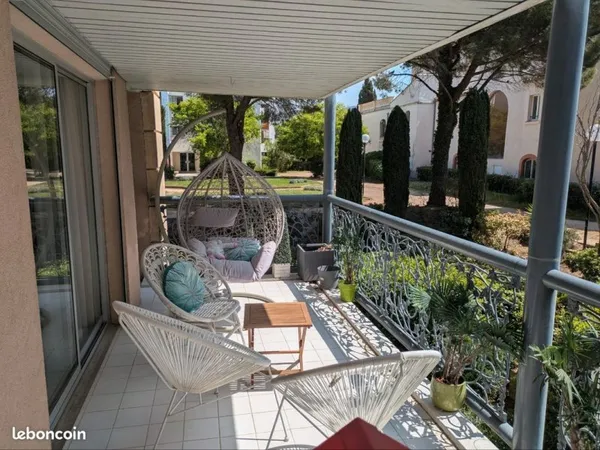 Beau T4, 3 chambres, terrasse avec parking et cave Marseille 8ème