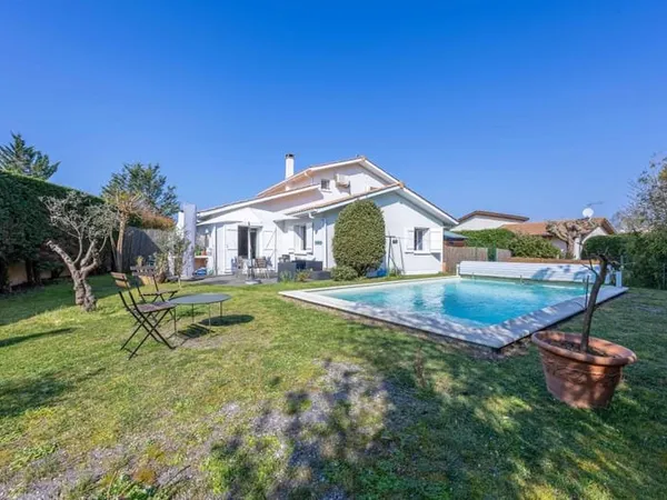 Maison 135 m² - Eysines - 530 000 €