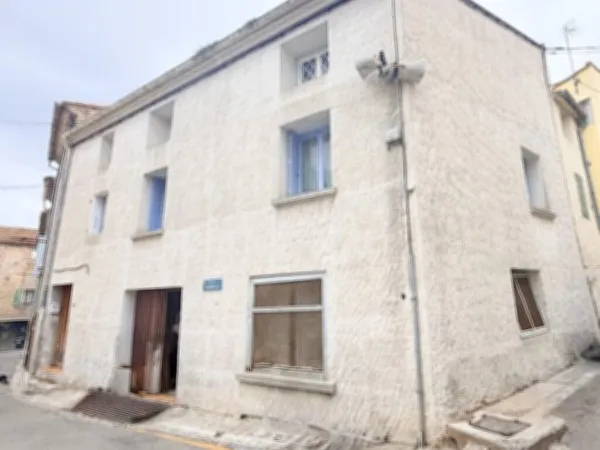 ESTAGEL : Maison de ville 4 pièces + Studio - surface totale de 139.38 m² avec Terrasse
