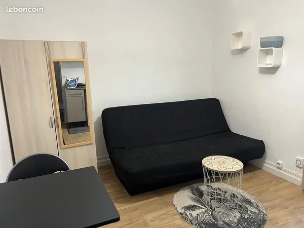 Studio meuble a louer