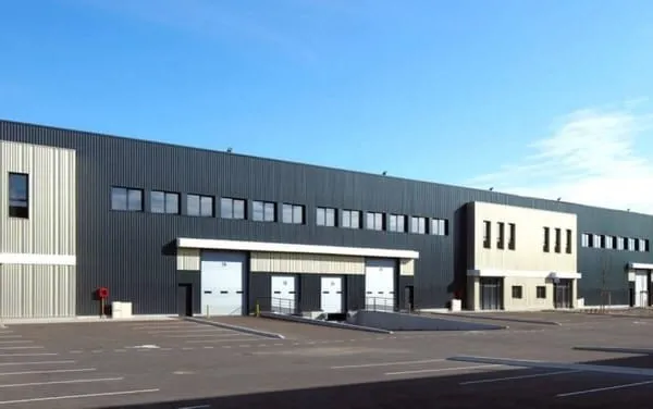 Local d'activité 4126 m²