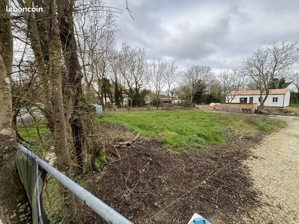 Terrain 620 m² Saint-Laurent-de-la-Prée