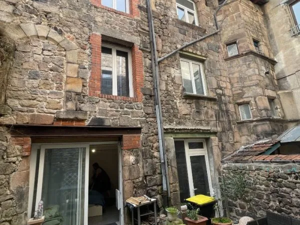 Immeuble St Bonnet Le Château / 3 appt 160 m2