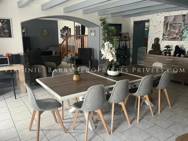 MAISON CHARENTAISE DE CHARME DE 250 M² HAB A LUSSANT