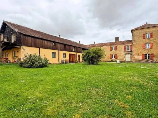 Maison 19 pièces 771 m²