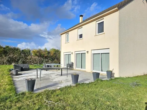 Maison de 6 pièces de 145 m² à Ferrières-en-Gâtinais