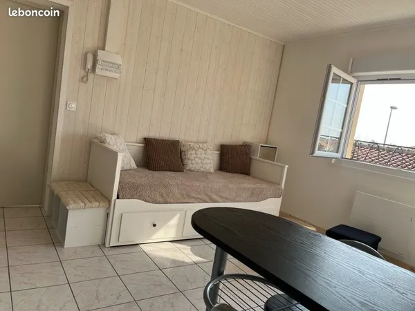 Location studio meublé