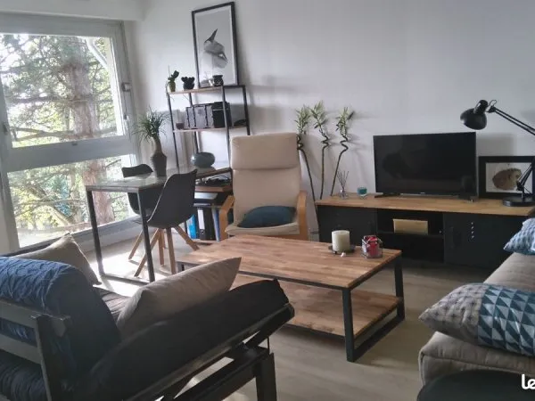 Joli studio de 29m2 avec belle terrasse + parking privé et sécurisé