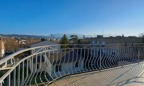 Maison 6 pièces 165 m²