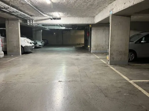 Parking 16 m²