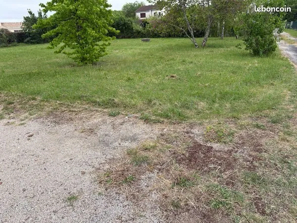 Terrain d'exception 1750 m² - Environnement privilégié à Plaisance-du-Touch
