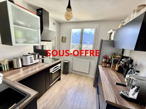 Saint-Égrève - Quartier de la Pinéa | T3 rénové avec vue montagnes