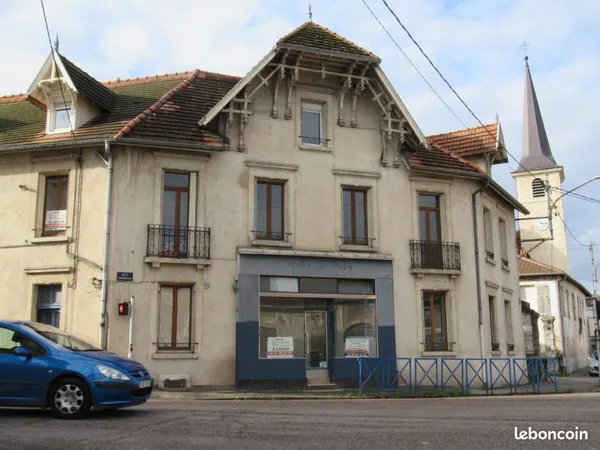 Tous commerces ou bureaux 103m2 Centre ville Pagny