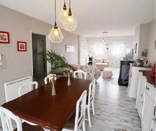 Rare sur le secteur - Maison 4 pièces avec 72 m² de pièce de vie