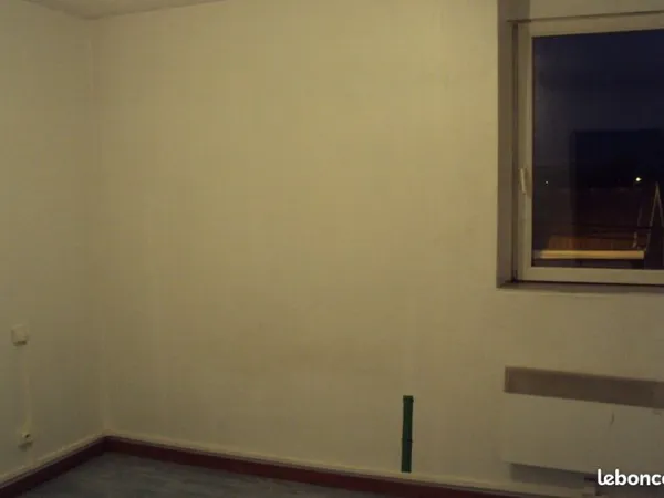 Loue Sallaumines centre Type 2 40m2